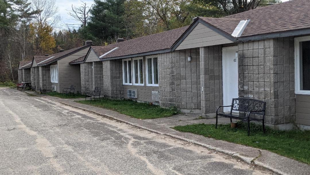 Valois Motel & Restaurant Mattawa Esterno foto