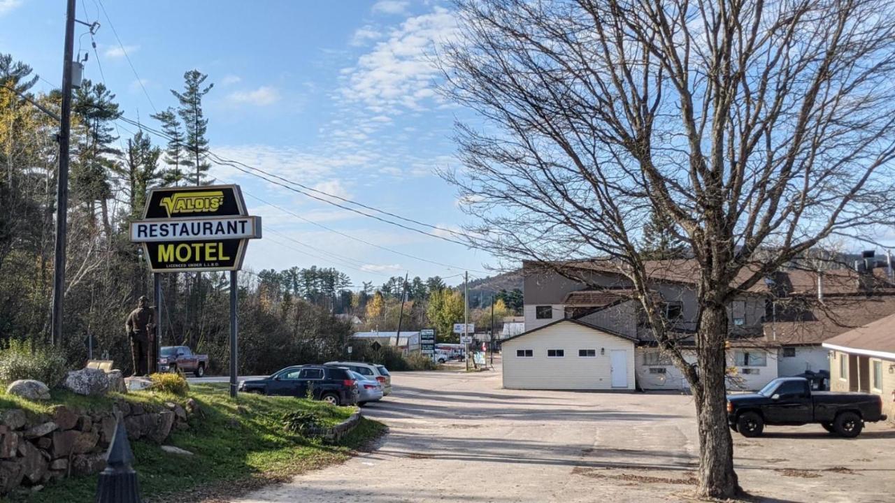 Valois Motel & Restaurant Mattawa Esterno foto